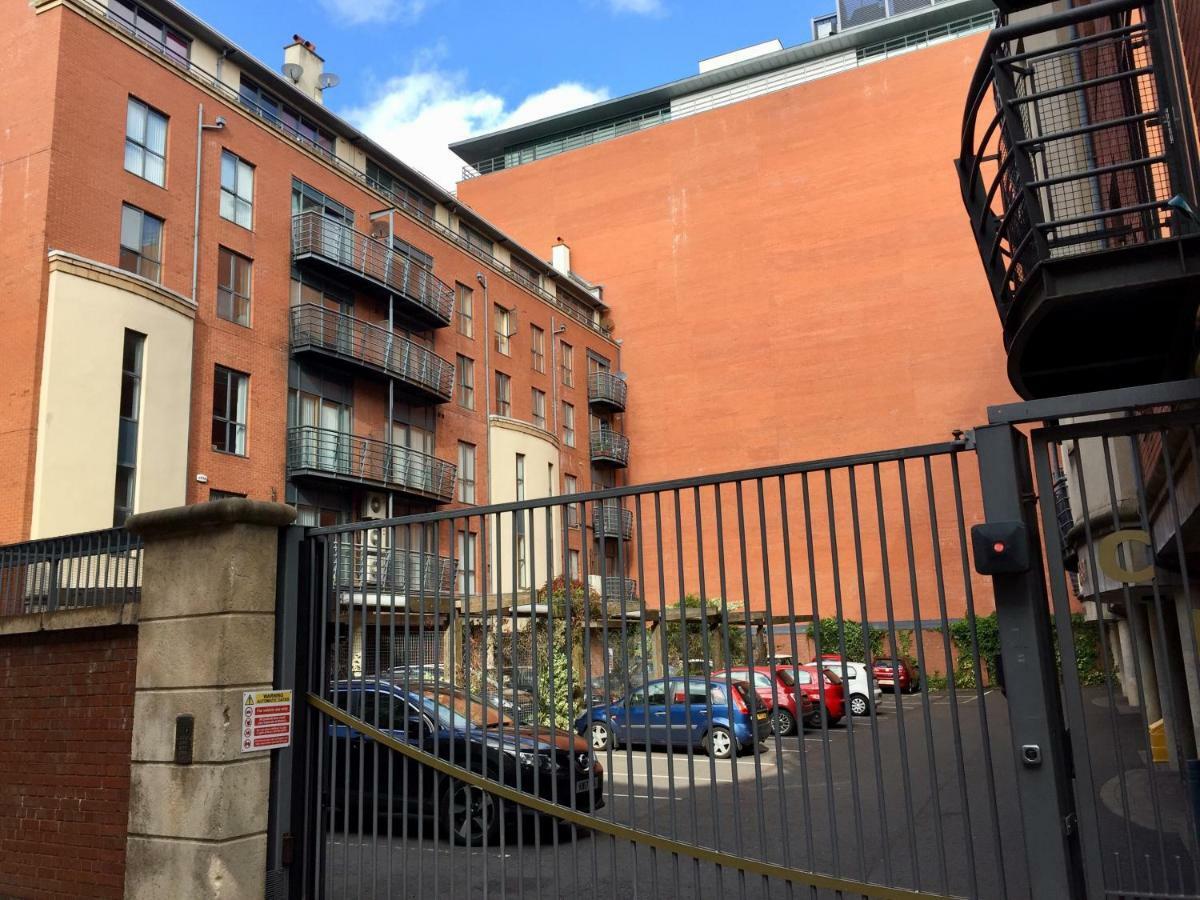 City Centre Belfast Free Parking Exterior photo