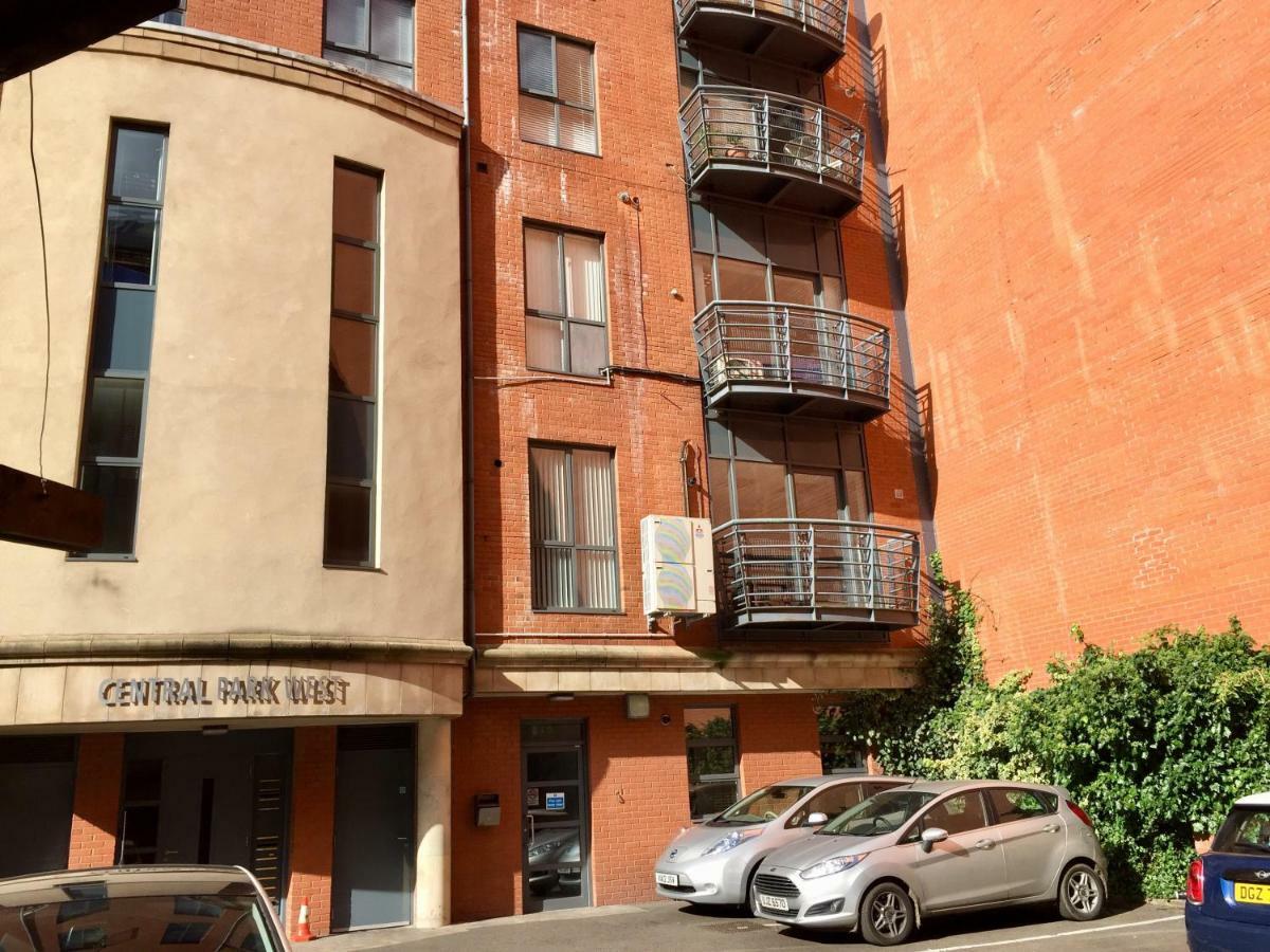 City Centre Belfast Free Parking Exterior photo